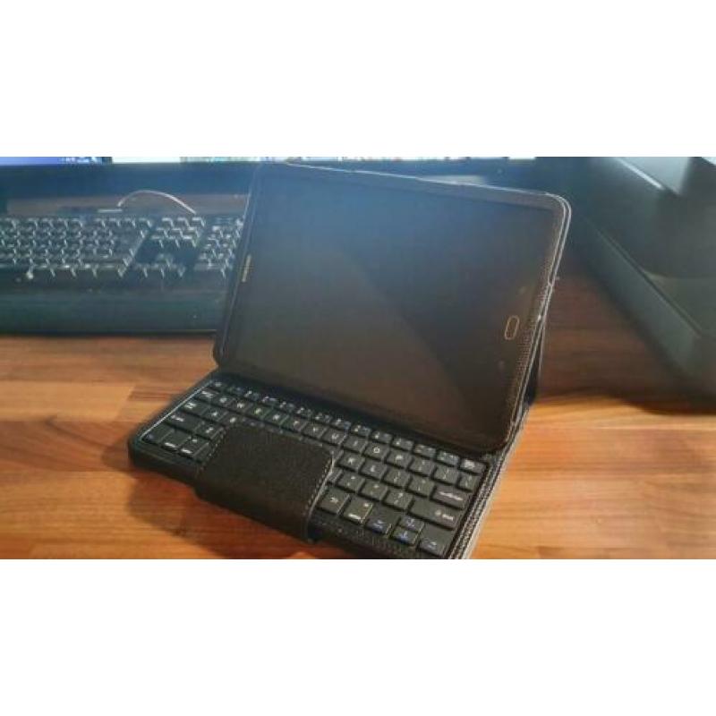 Samsung Galaxy Tab S2 WiFi met toetsenbord