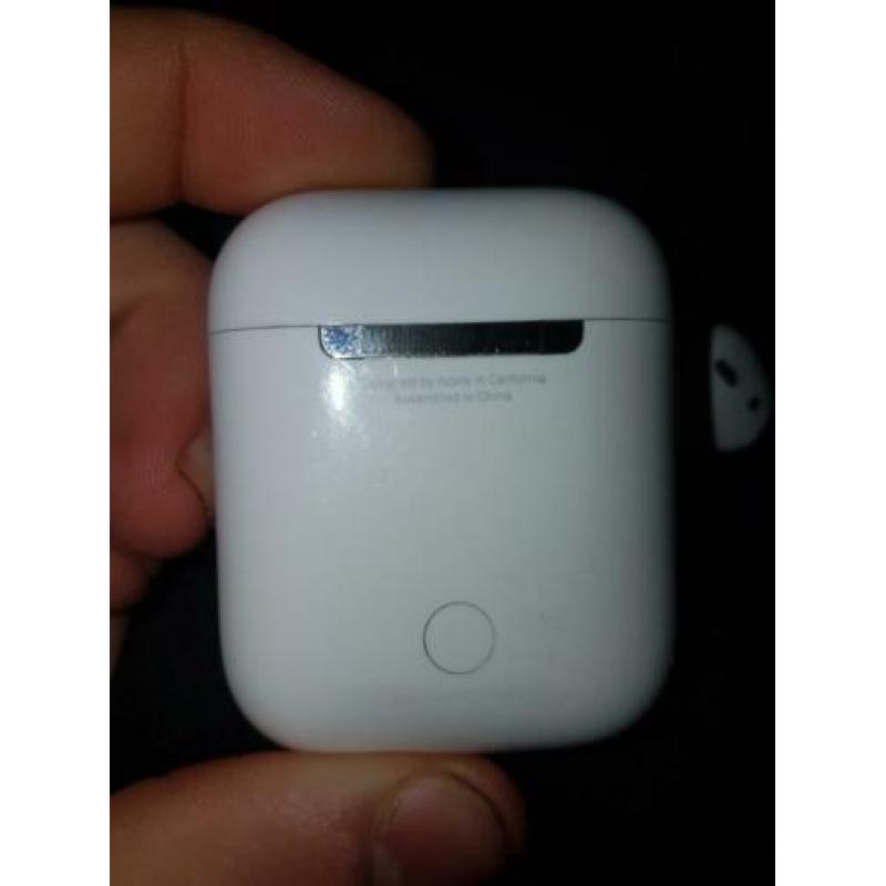Apple airpods 2