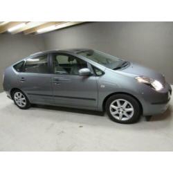 Toyota Prius 1.5 VVT-i automaat, cruise, clima,