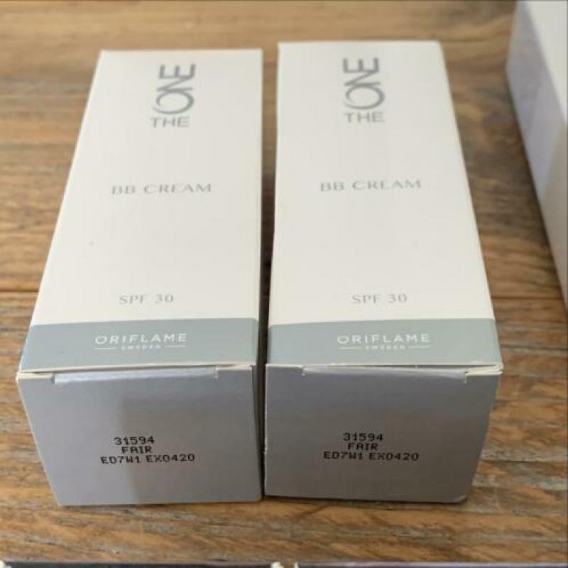 Oriflame uitverkoop foundations €55 hele set