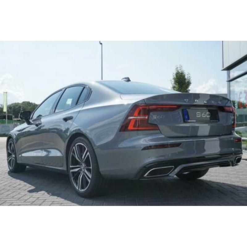Volvo S60 2.0 T4 R-Design INTELLI-SAFE PARK ASSIST 19" VOORR