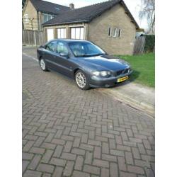 Volvo S60 2.0 T momentum sports! 2004 Grijs