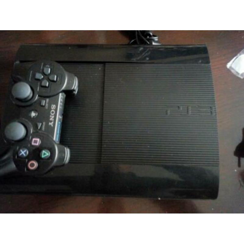 PlayStation 3 met 3 spellen en controler