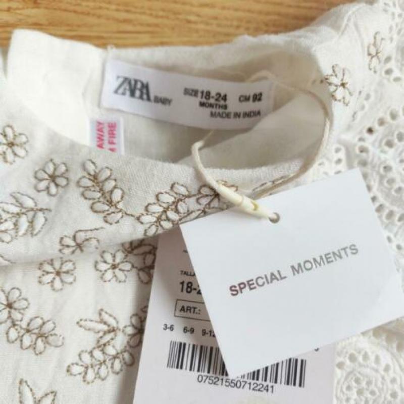 Nieuw! Zara jurk met goude boorduurwerk labelmaat 92