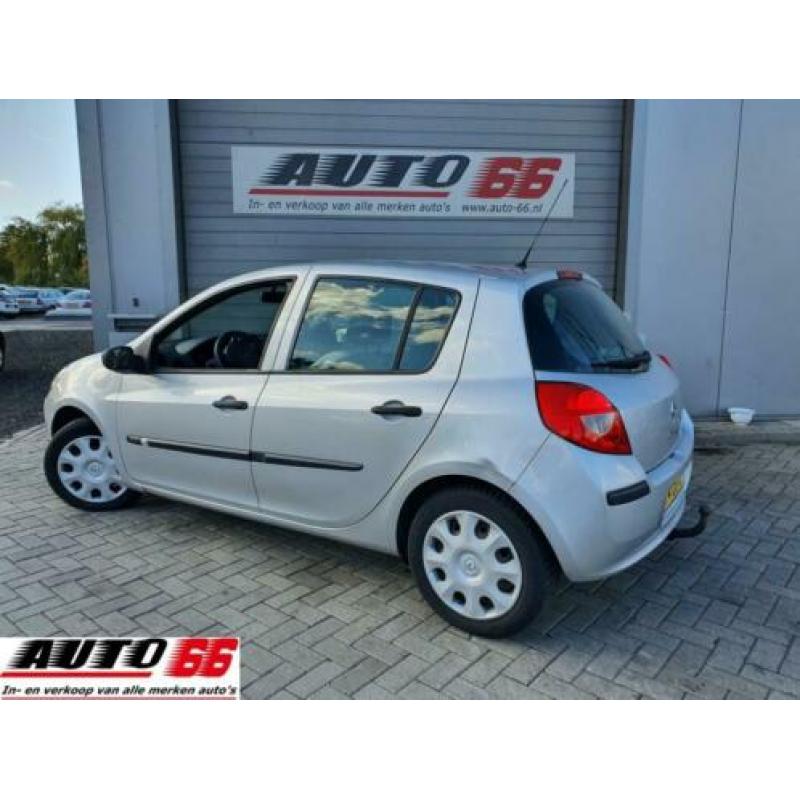 Renault Clio 1.5 dCi Authentique 5 drs en AIRCO Apk tot 03-2
