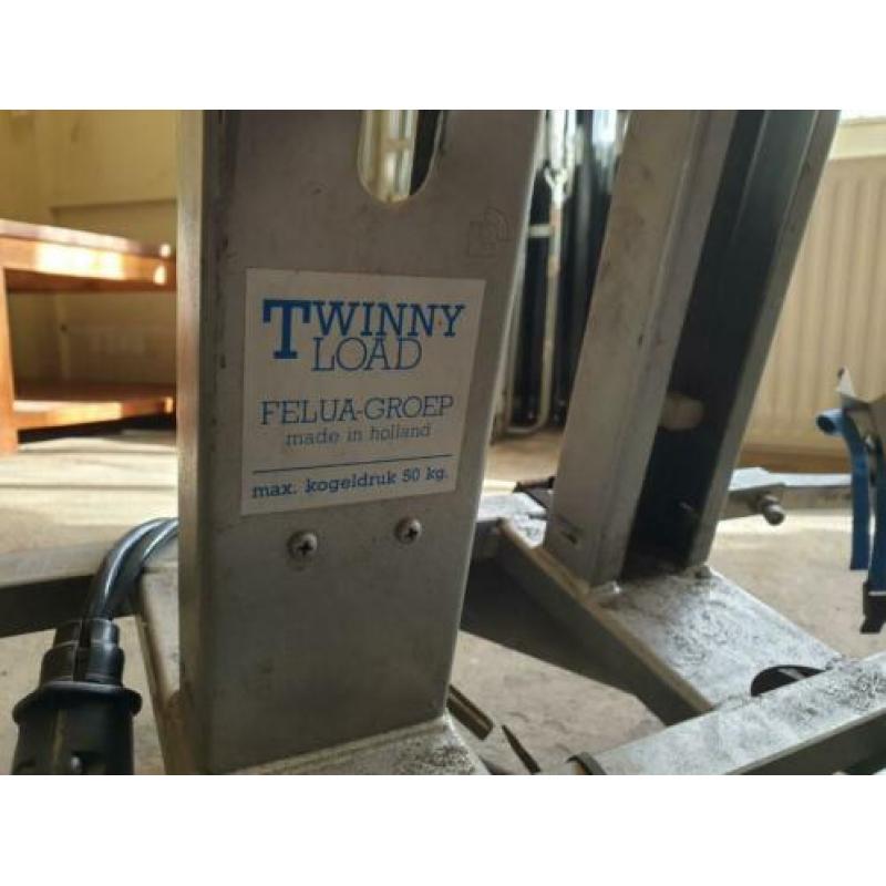 2x originele twinnyload (€15 euro per stuk)