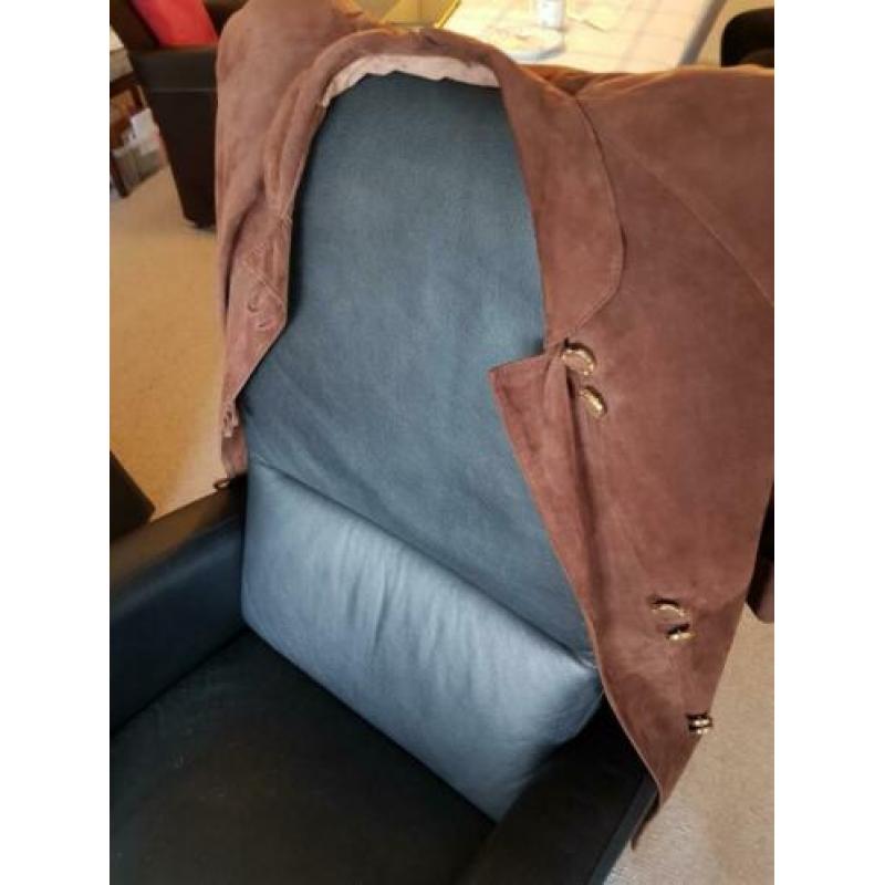 Wildlederen dames mantel met losse schoudercape met bont