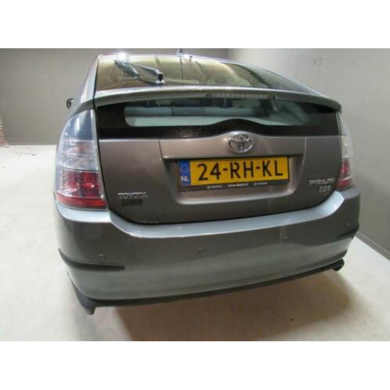 Toyota Prius 1.5 VVT-i automaat, cruise, clima,