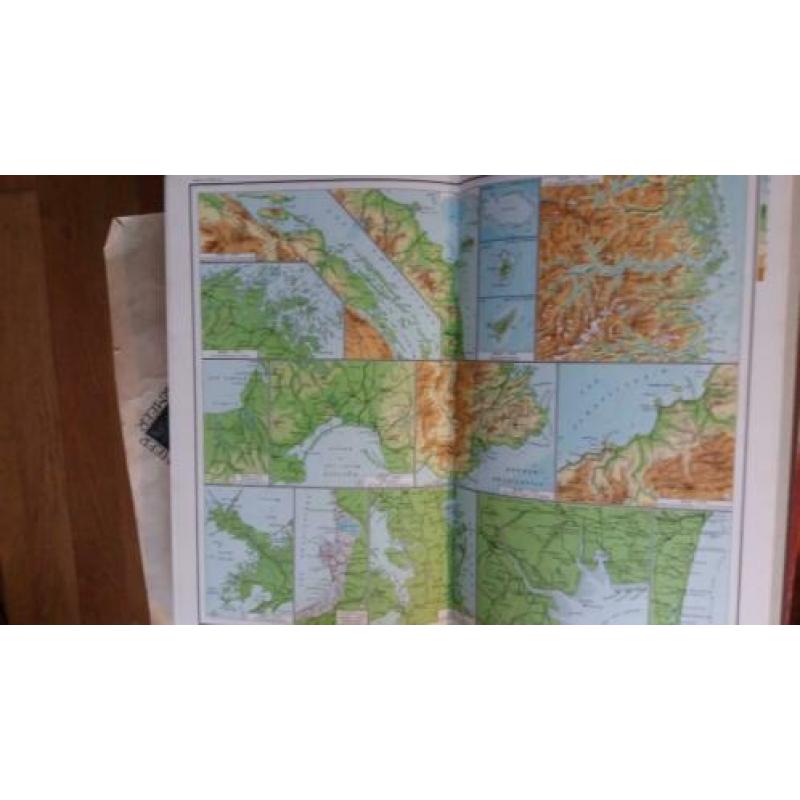 Schoolatlas der gehele aarde