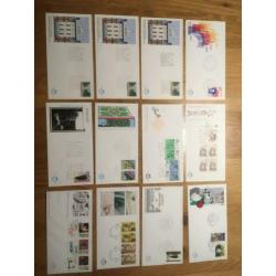 42 stuks eerste dag enveloppen, diverse nummers, onbeschreve