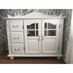 Witte brocante baby commode aangeboden