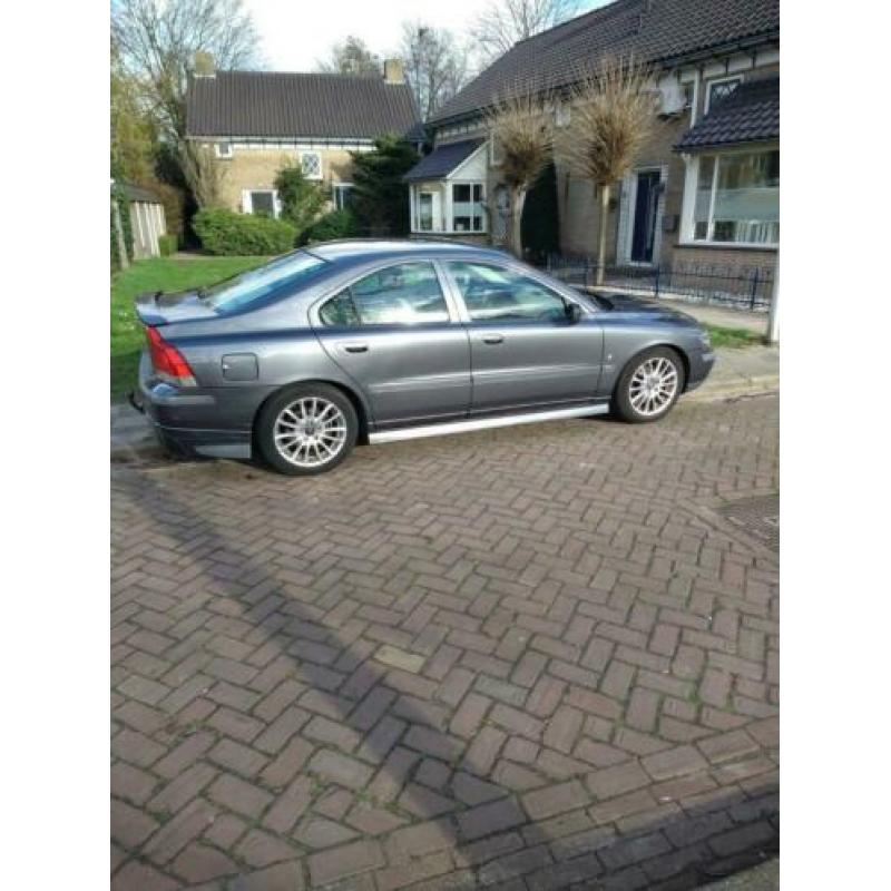 Volvo S60 2.0 T momentum sports! 2004 Grijs