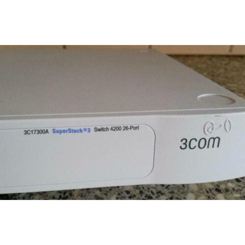 3 Com 4200 26 port 17300A