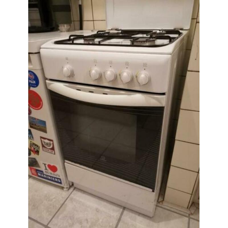 Indesit gasfornuis oven combinatie