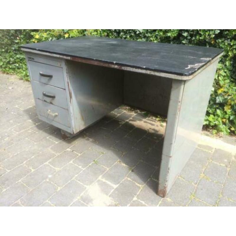 Vintage bureau staal