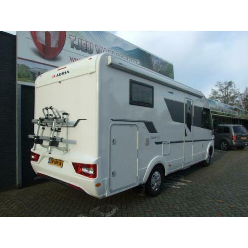 Adria Sonic 600 SL 150 PK AUTOMAAT 44H ZENEC