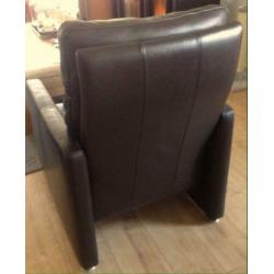 2 kwaliteit leren stoelen!