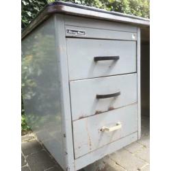 Vintage bureau staal