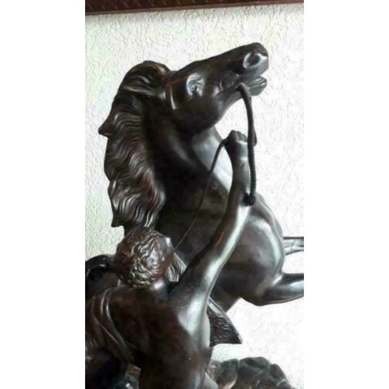 Terra Cotta paard en ruiter fraai beeld