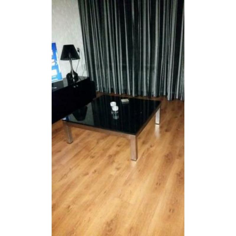 Mooie granieten salontafel met rvs poten