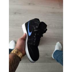 Nike air Jordan Maat 40 suede zwart