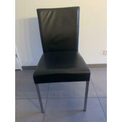 4 Lederen eetkamerstoelen