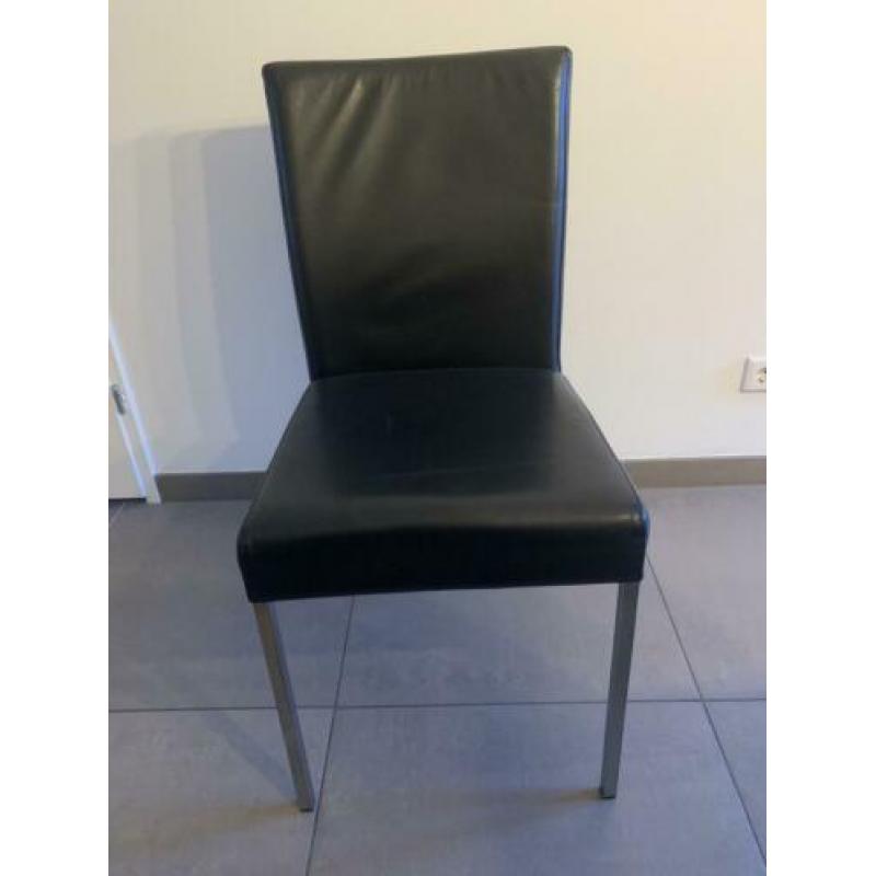 4 Lederen eetkamerstoelen