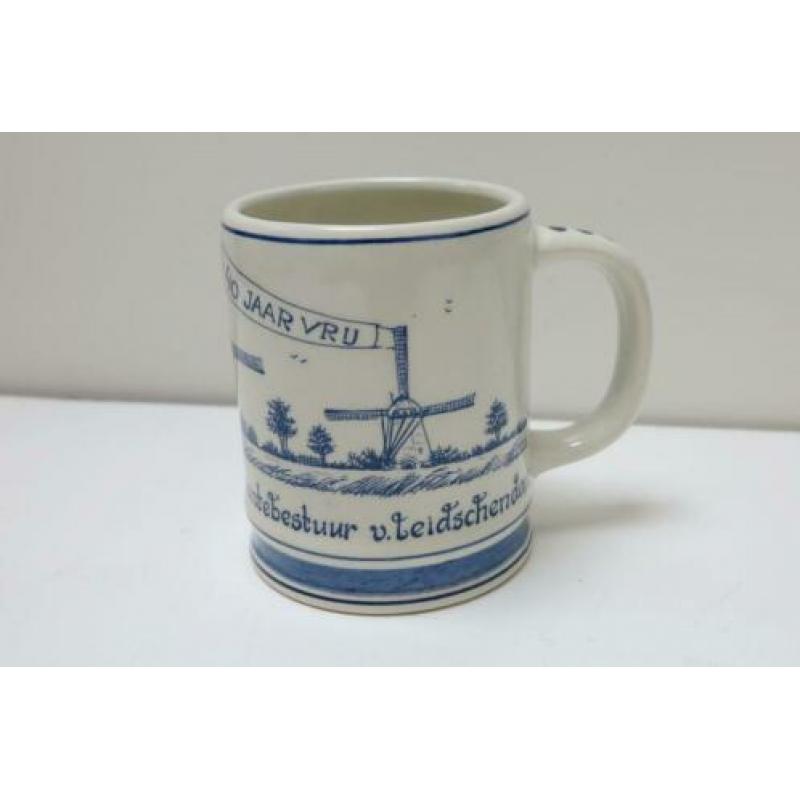 Bierpul Delfts blauw, Nederland 40 jaar vrij 1985