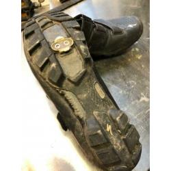Specialized MTB schoen, na een sopje weer zo goed als nieuw!