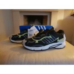 NIEUW Adidas Temper Run heren schoenen maat 42