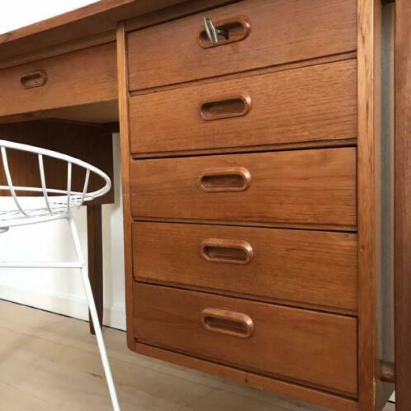 Vintage design jaren 60 teak bureau