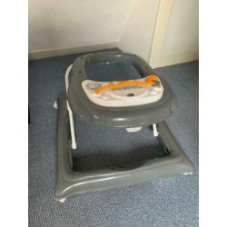 Gratis afhalen: wipstoel, baby-hangmat en looprek