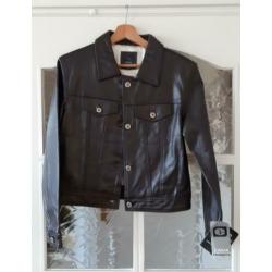 Lederen jasje vintage model maat xl valt als m