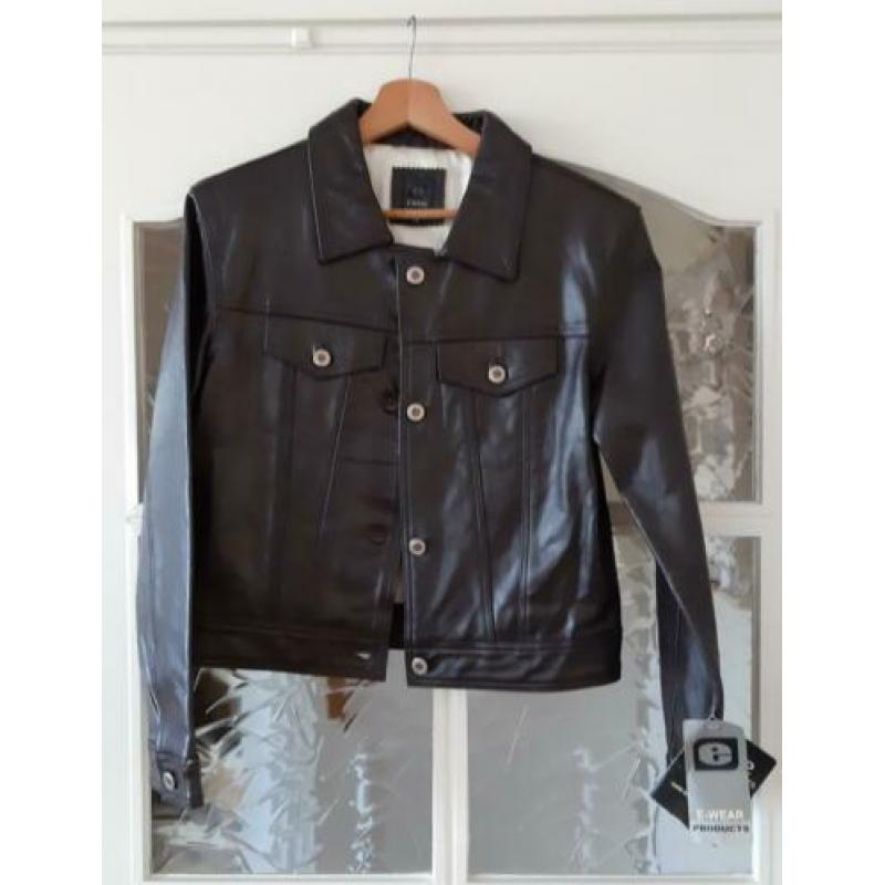 Lederen jasje vintage model maat xl valt als m
