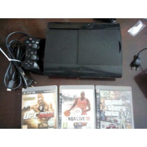 PlayStation 3 met 3 spellen en controler