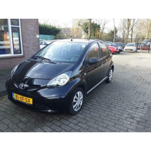 Toyota Aygo 1.0 12V Vvt-i 5DRS 2007 Zwart