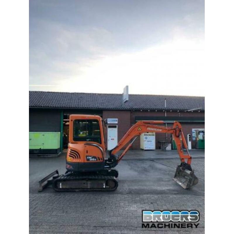 Doosan DX35Z / BJ 2007 / 3.7t / minigraver