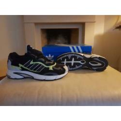 NIEUW Adidas Temper Run heren schoenen maat 42