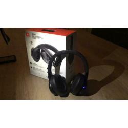 JBL E55 Bluetooth headset 1 week oud