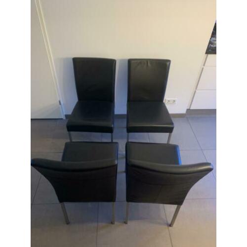 4 Lederen eetkamerstoelen