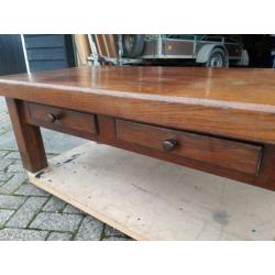 Salontafel met laden