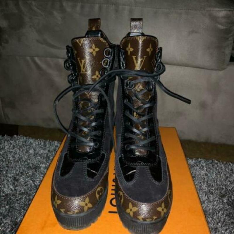 Louis vuitton desert platform boots 38