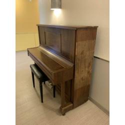 Urbas & Reisshauer Piano