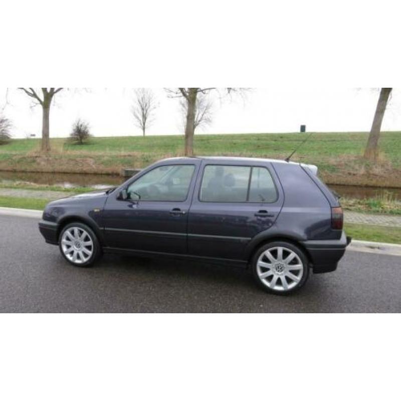 Volkswagen Golf 2.0 GTI * 5 DRS * NL Auto * TOPSTAAT *
