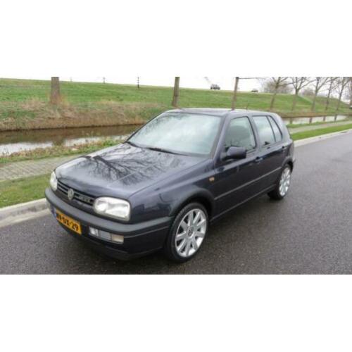 Volkswagen Golf 2.0 GTI * 5 DRS * NL Auto * TOPSTAAT *