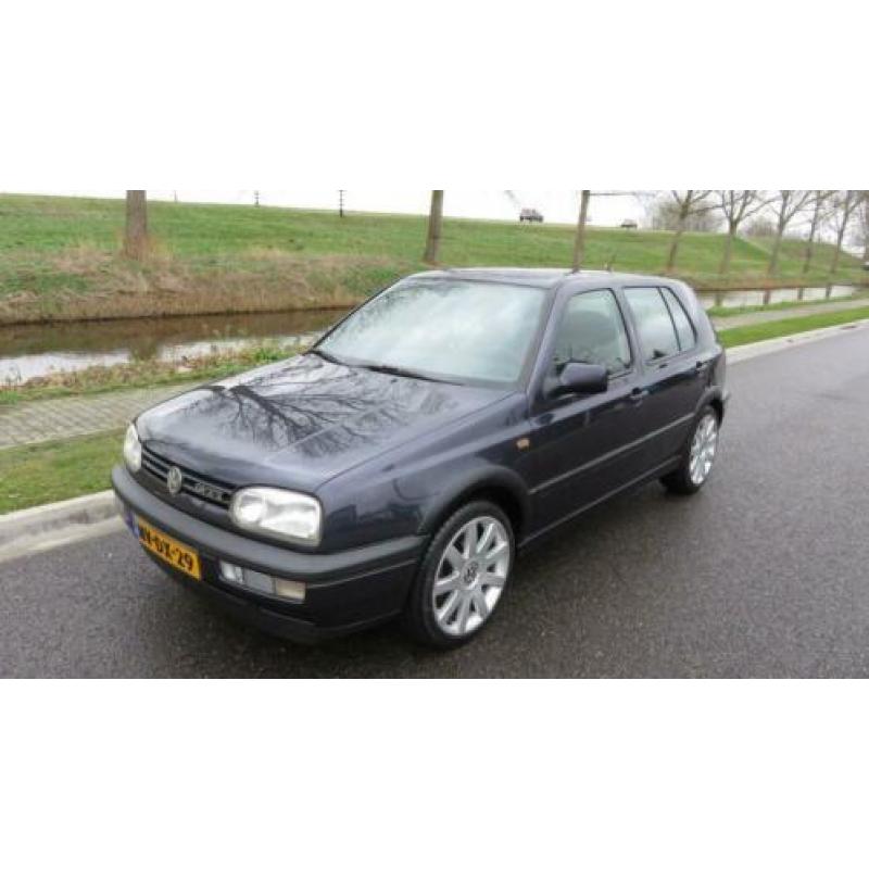 Volkswagen Golf 2.0 GTI * 5 DRS * NL Auto * TOPSTAAT *