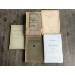 5 zeldzame antiquarische boeken over Drenthe