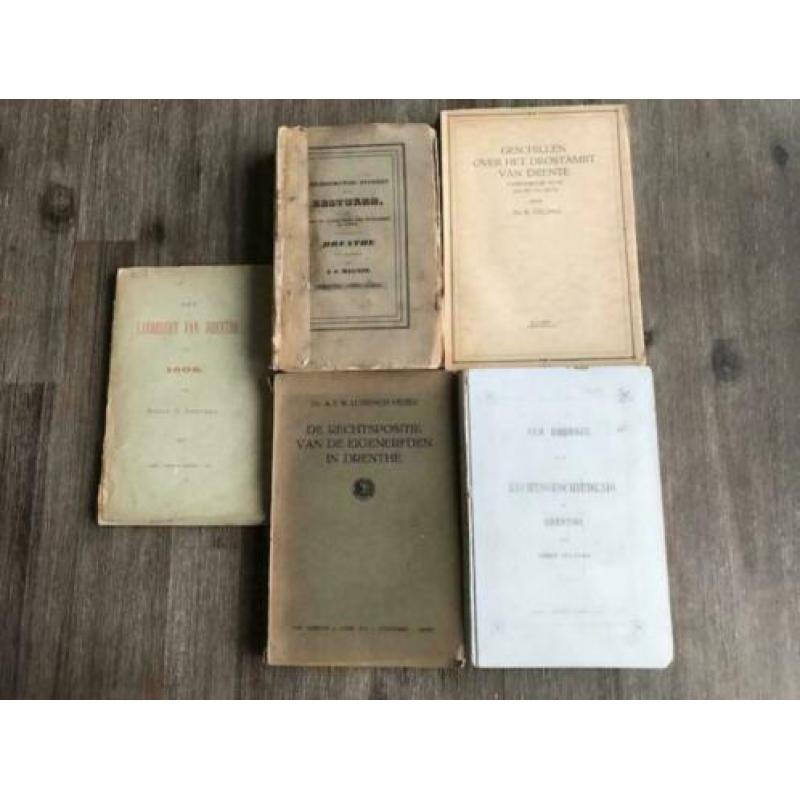 5 zeldzame antiquarische boeken over Drenthe