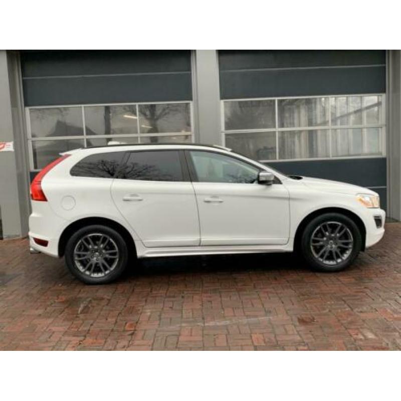 Volvo XC60 2.0T R-Design airco, cruise controle automaat, vo
