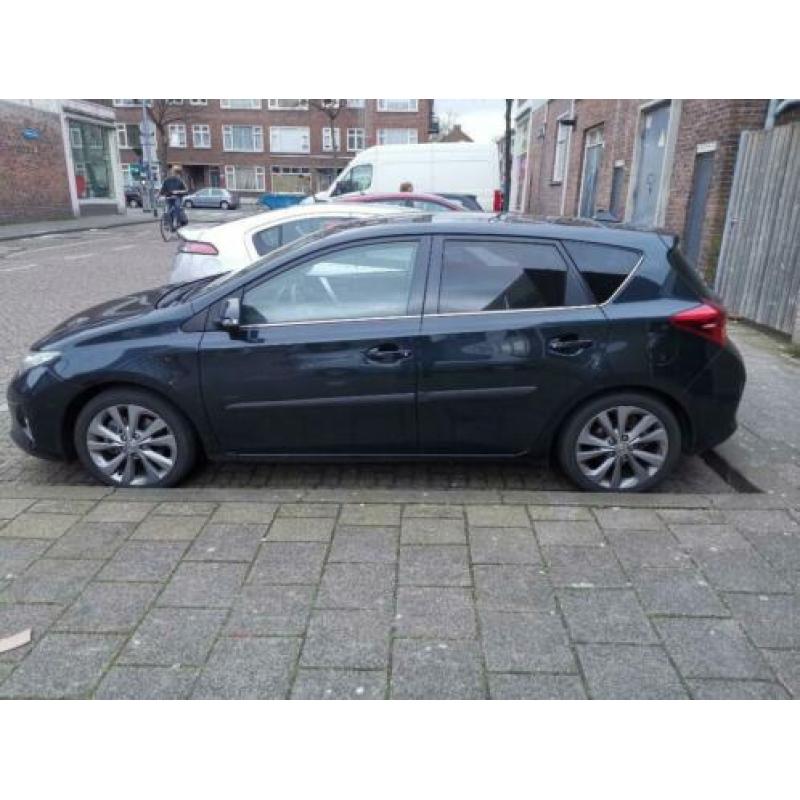 Toyota Auris 1.8 Hybrid 73KW 5D 2014 zwart